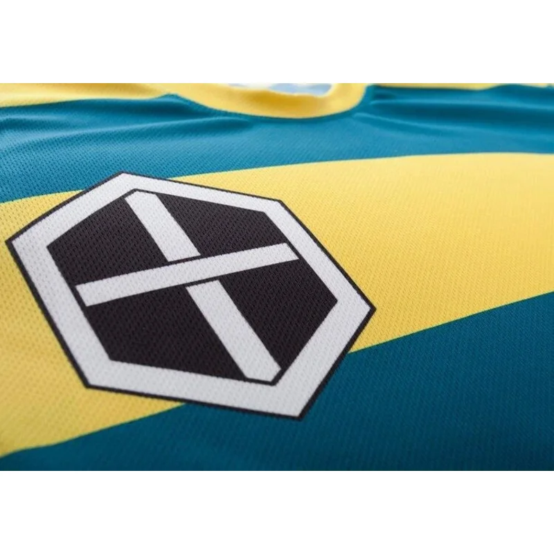 AAA 2025 Yuma Basic - Camiseta. Tops esportivos para jovens e crianças. Números de nome personalizáveis. Mangas curtas de alta qualidade. Rápido D