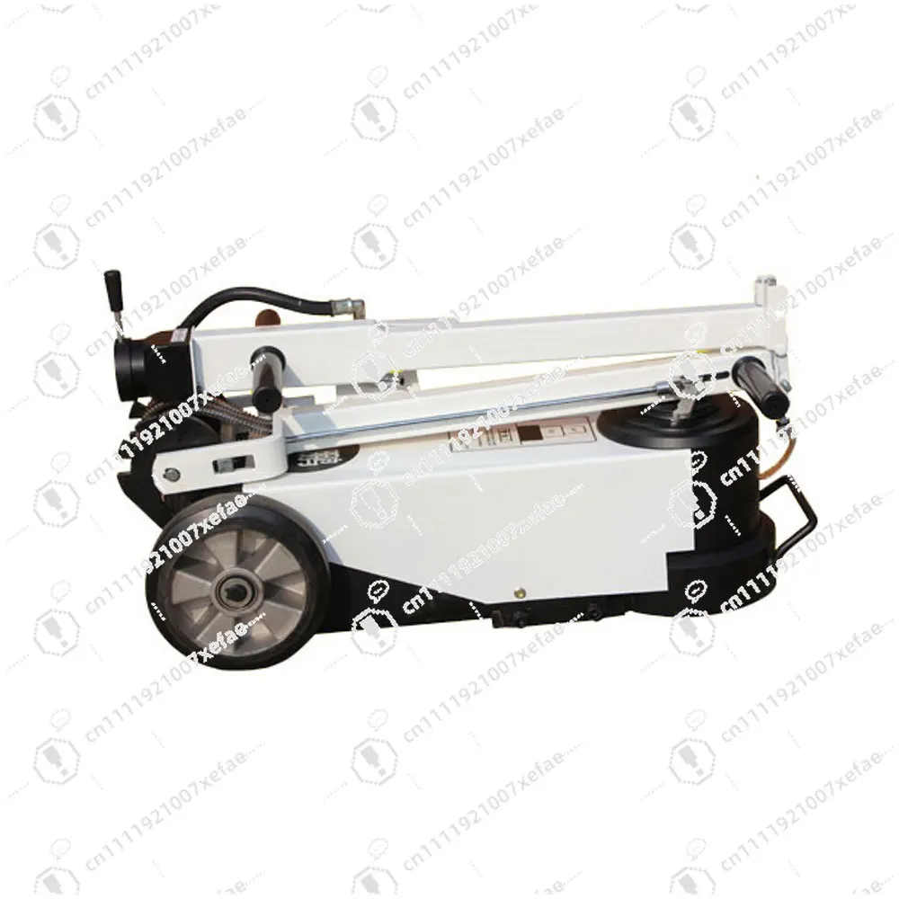 

Pneumatic hydraulic jack for transportation repair