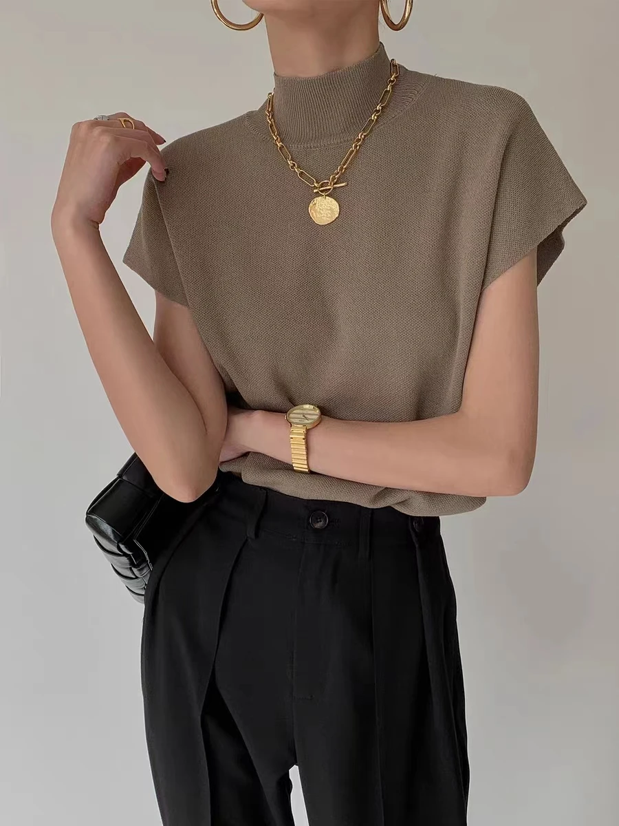 

2023 Spring Summer New French Half-high Collar Knitted Top for women Chic Design Loose T-shirt Office Ladies Short Sleeves