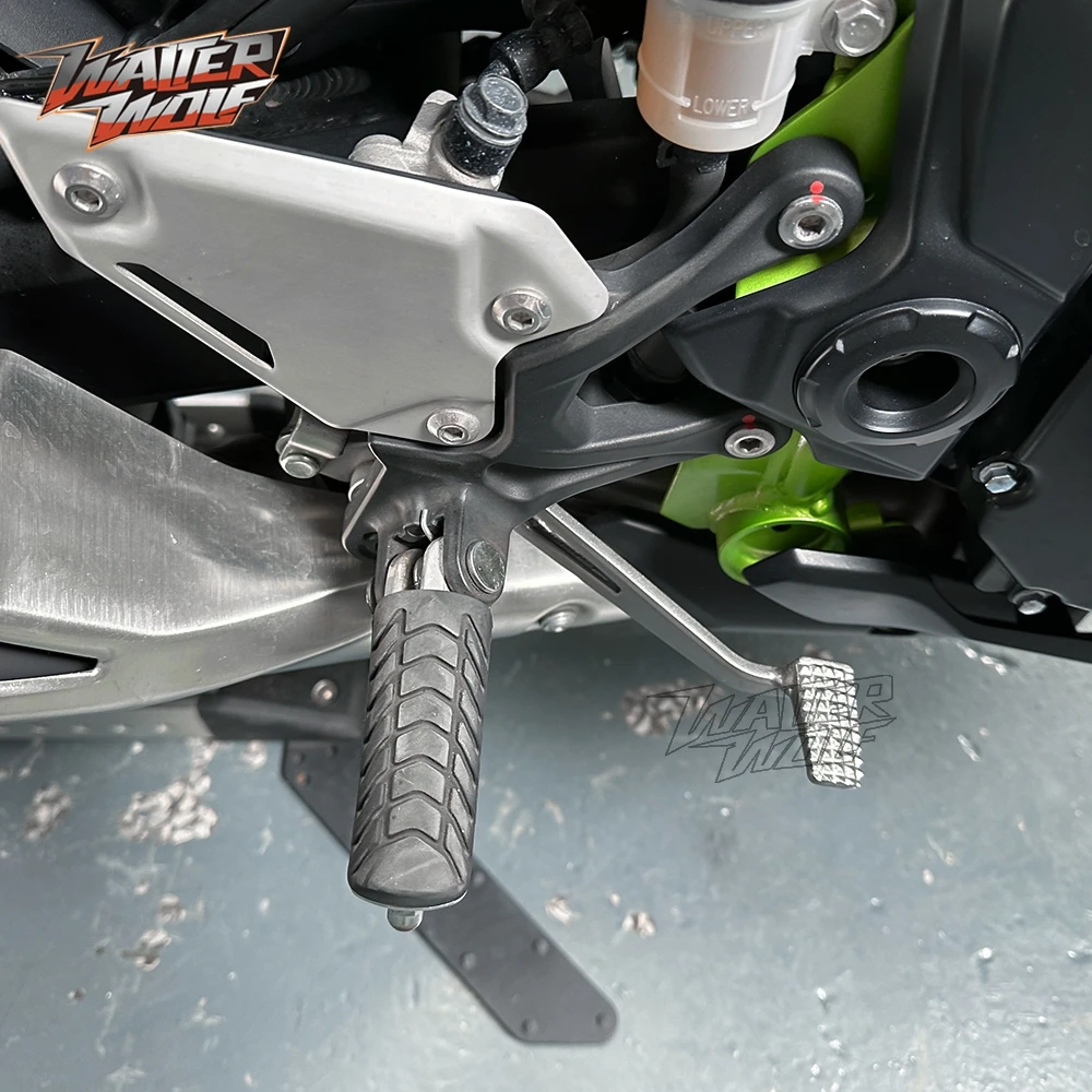 Footrest Step Footpegs For Kawasaki Z650 Z650RS ER650 Z900 ZR900 Ninja 650 EX650 H2 SX SE ZX1002 Versys-X 300 KLE300 250 KLE250