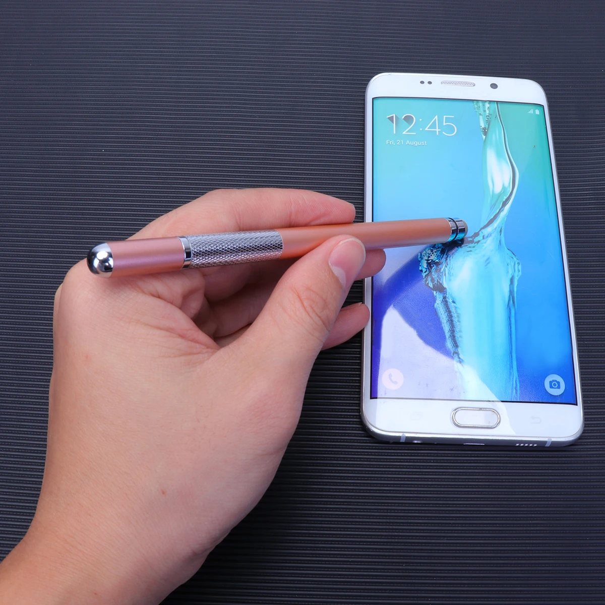 قلم سعوي مزدوج الطرف مصنوع من سبائك الألومنيوم الوردي متين لرسم شاشة الهواتف اللوحية وأجهزة الهواتف اللوحية