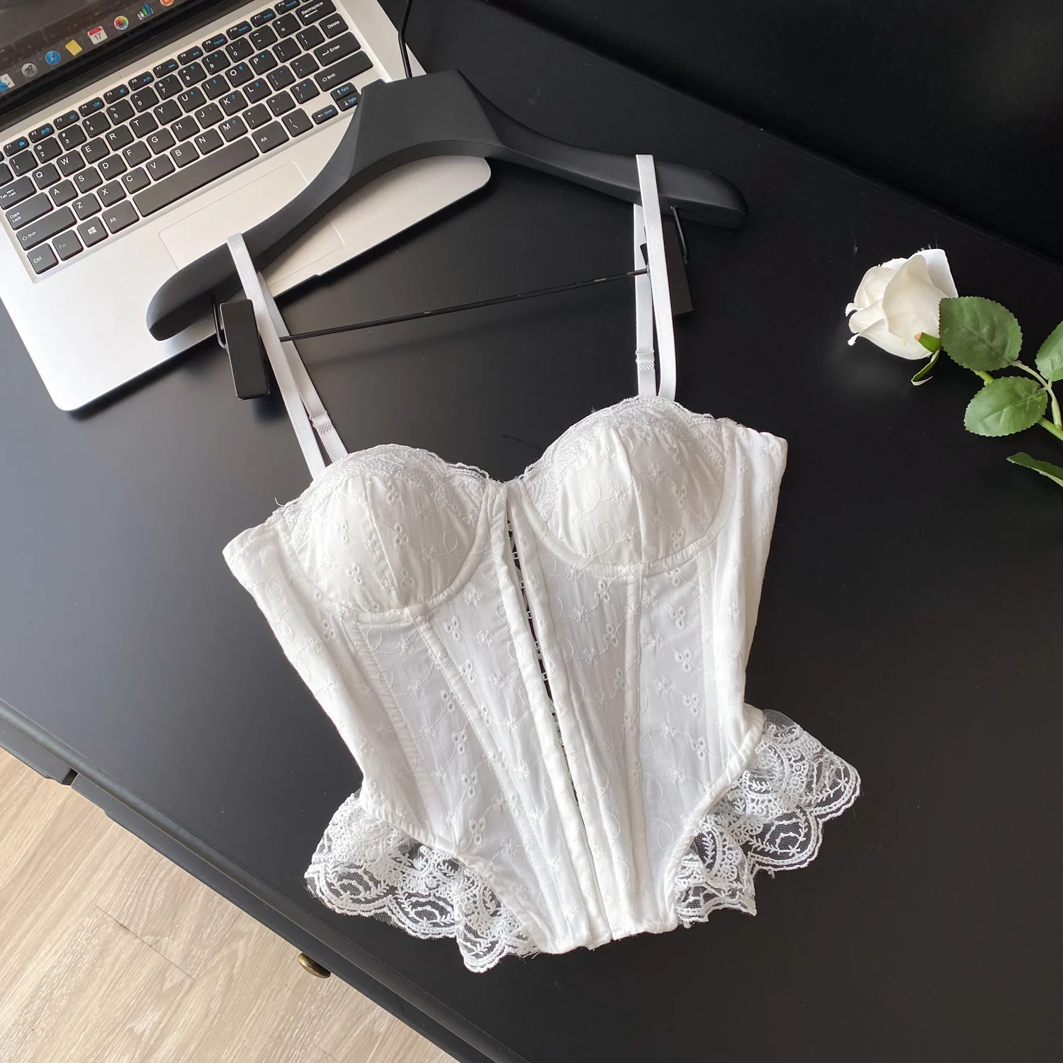 

Women Chic camis lace slim off shoulder Sexy Sleeveless summer Fashion tank Tops Women Crop Top