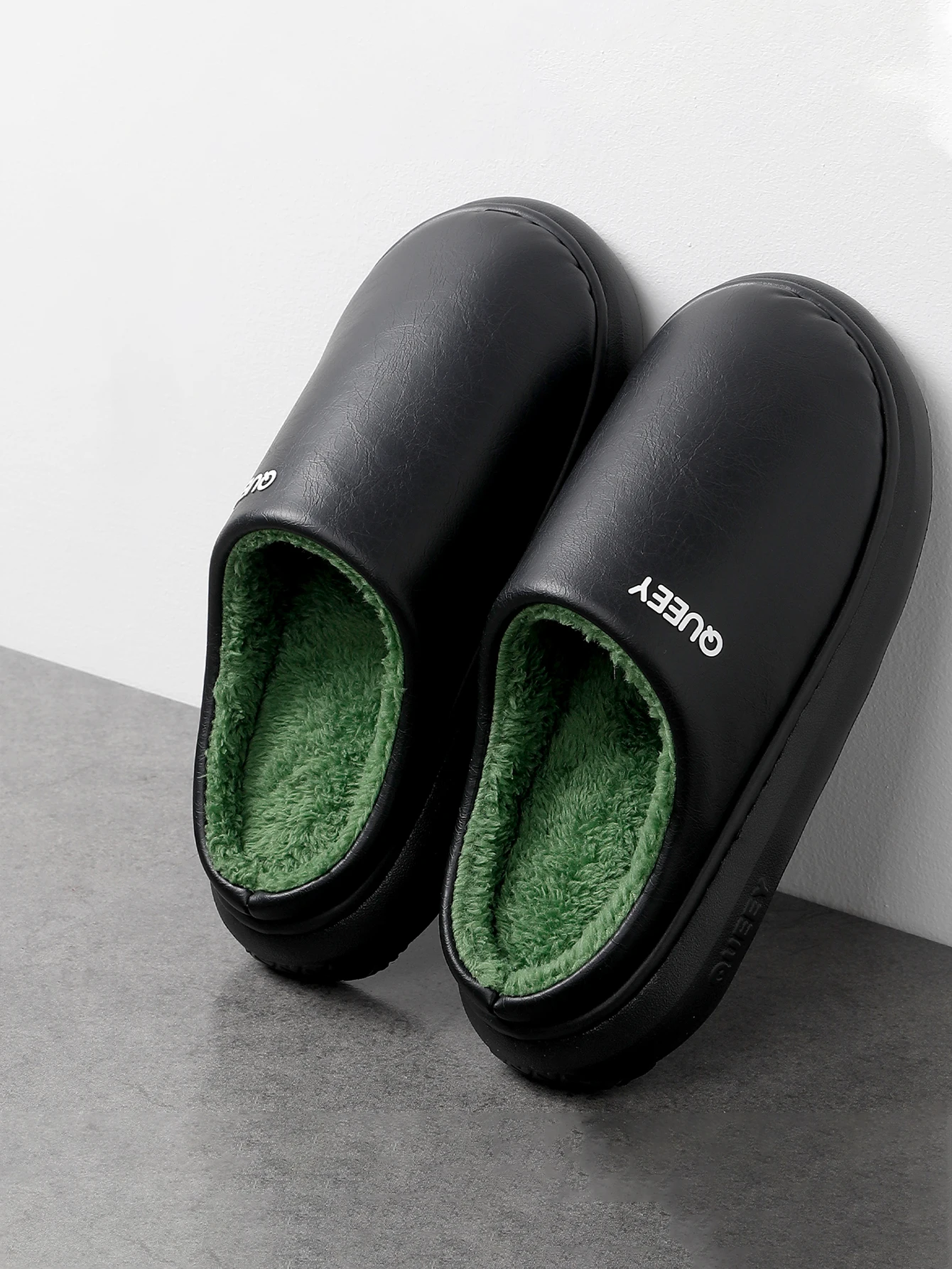 Men's Home Slippers Winter New Couple Cotton Slippers Waterproof Cotton Slippers Men's Winter Indoor Home Warmth Plush Thick Bot