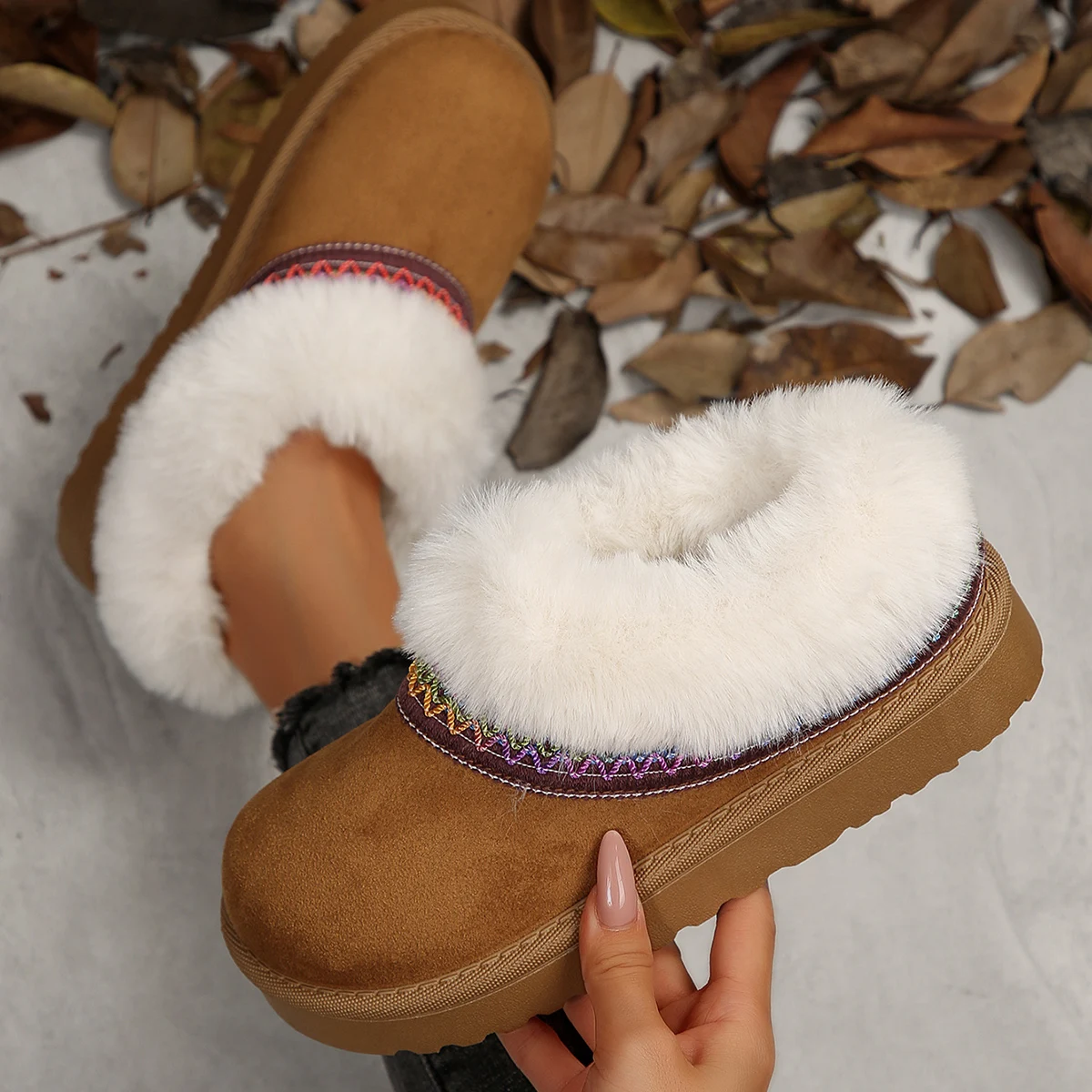 

2025 г. Новые модные женские ботинки с круглой головкой, пикантные теплые ботильоны на толстой подошве, повседневная зимняя удобная нескользящая женская обувь на плоской подошве