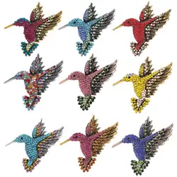 Luxury Hummingbird Brooches For Women Vintage Crystal Fashion Metal Animal Pins