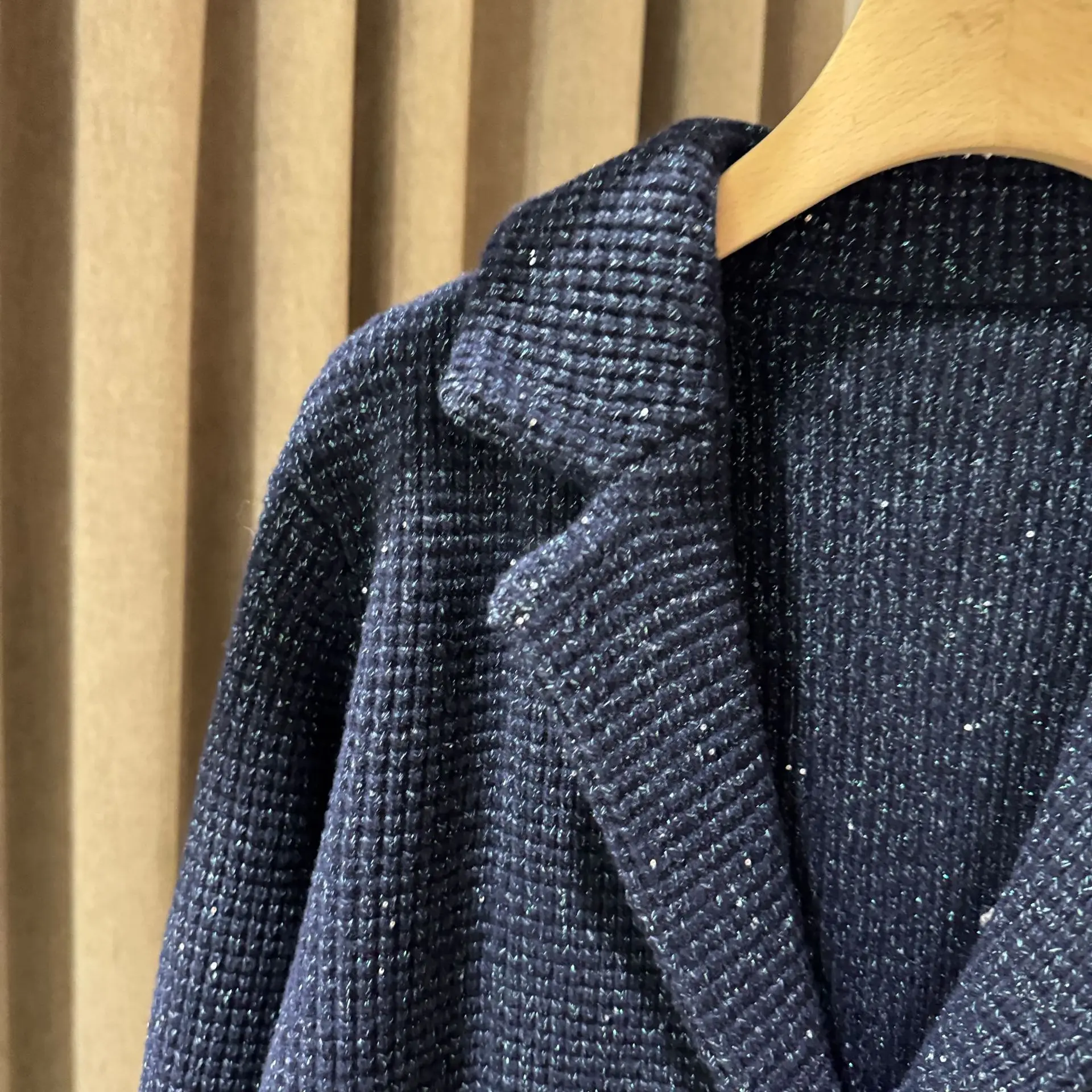 

Retro-Style Button-Down Cardigan For Women, High-Quality Fashion, Shiny Suit Collar Sweater Coat