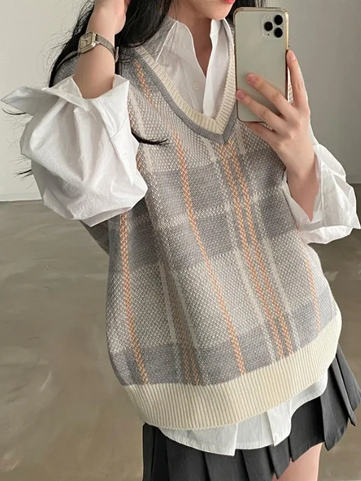 

Ретро японский клетчатый вязаный жилет с v-образным вырезом, женский весенне-осенний свободный многослойный свитер, жилет с подплечниками, модный топ