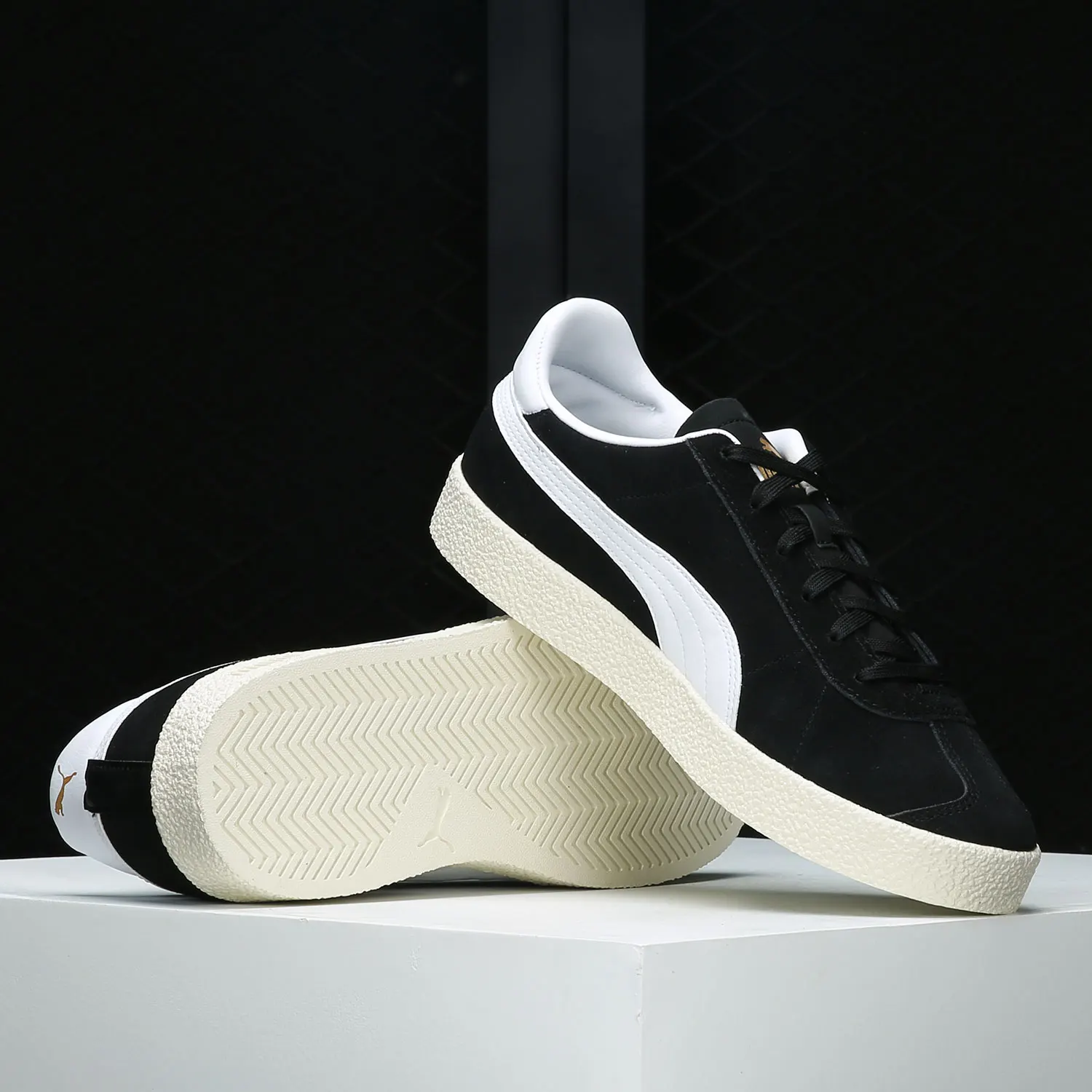 

PUMA Оригинальная классическая легкая удобная спортивная обувь унисекс с низким верхом 381111-02