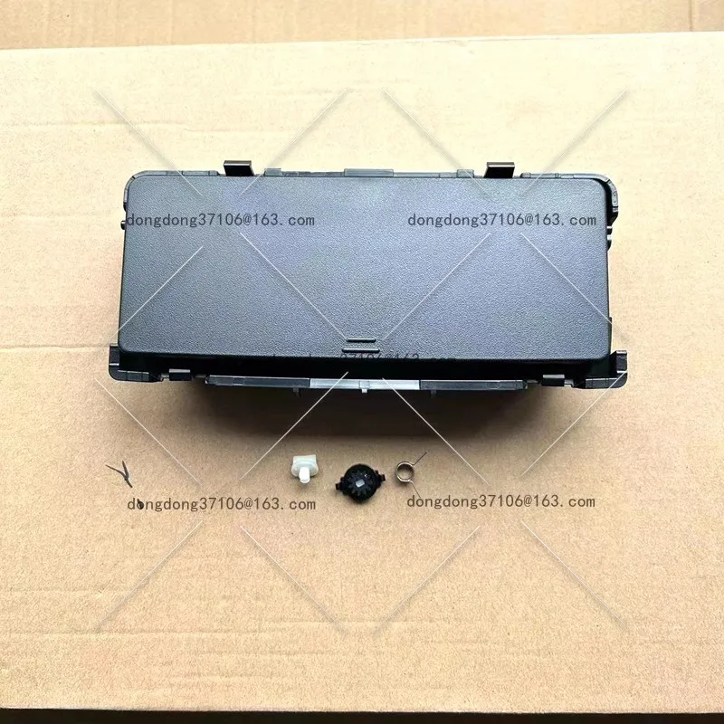 

Suitable for 20-24 Land Rover Defender 110/90 glasses case, the original car upgrade found 5 eye storage boxes