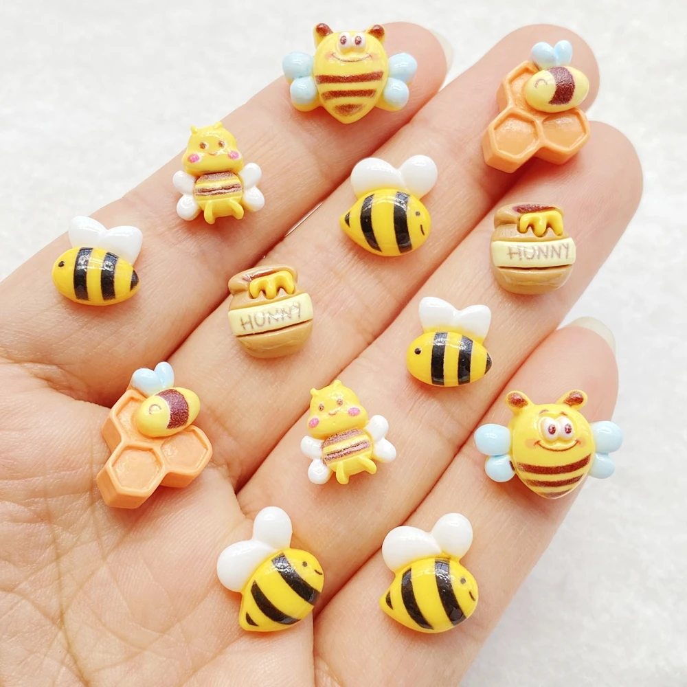 20Pcs Cute Mini cartoon bee and honey jar Nail Art Resin Designer Charms DIY Craft For Nail 3D Decorations Jewelry