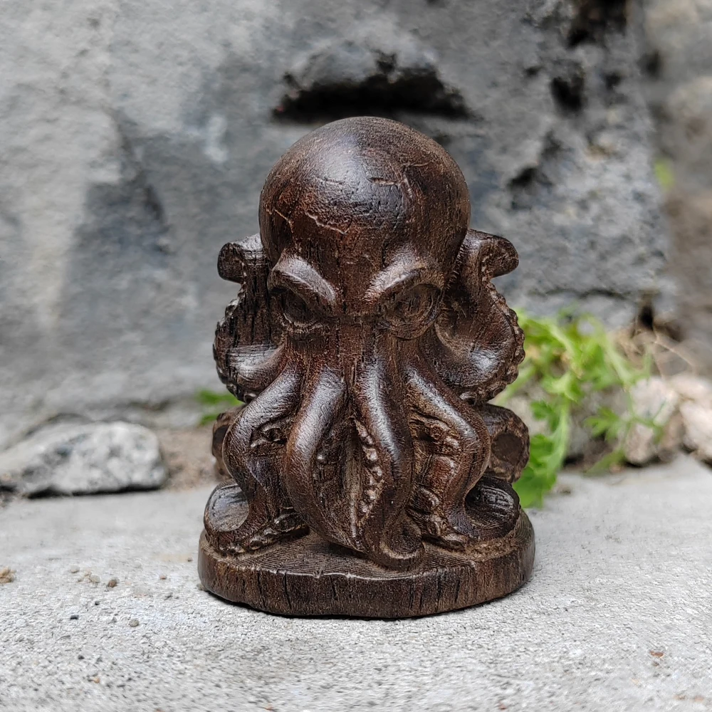 Hand-Carved Wooden Octopus Figurine Ornament, Cthulhu Theme, Dark Style, Suitable for Holiday Decorations, Christmas Gifts, Halloween Gifts, Fireplace, Office, Back-To-School Season Gifts, Study Room