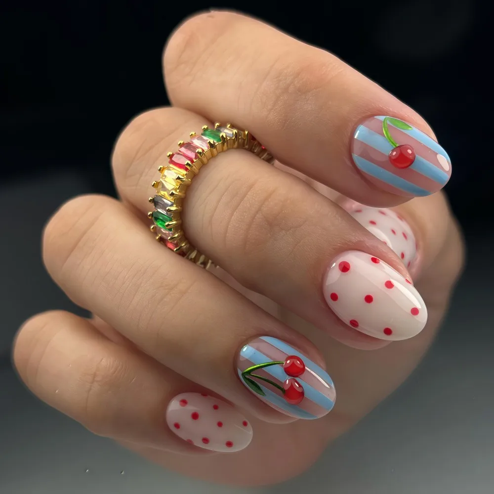 

False Nails Polka Dots Short Press on Nails Tips Detachable Artificial Full Cover False Nails Fruit Pattern French Summer Nails