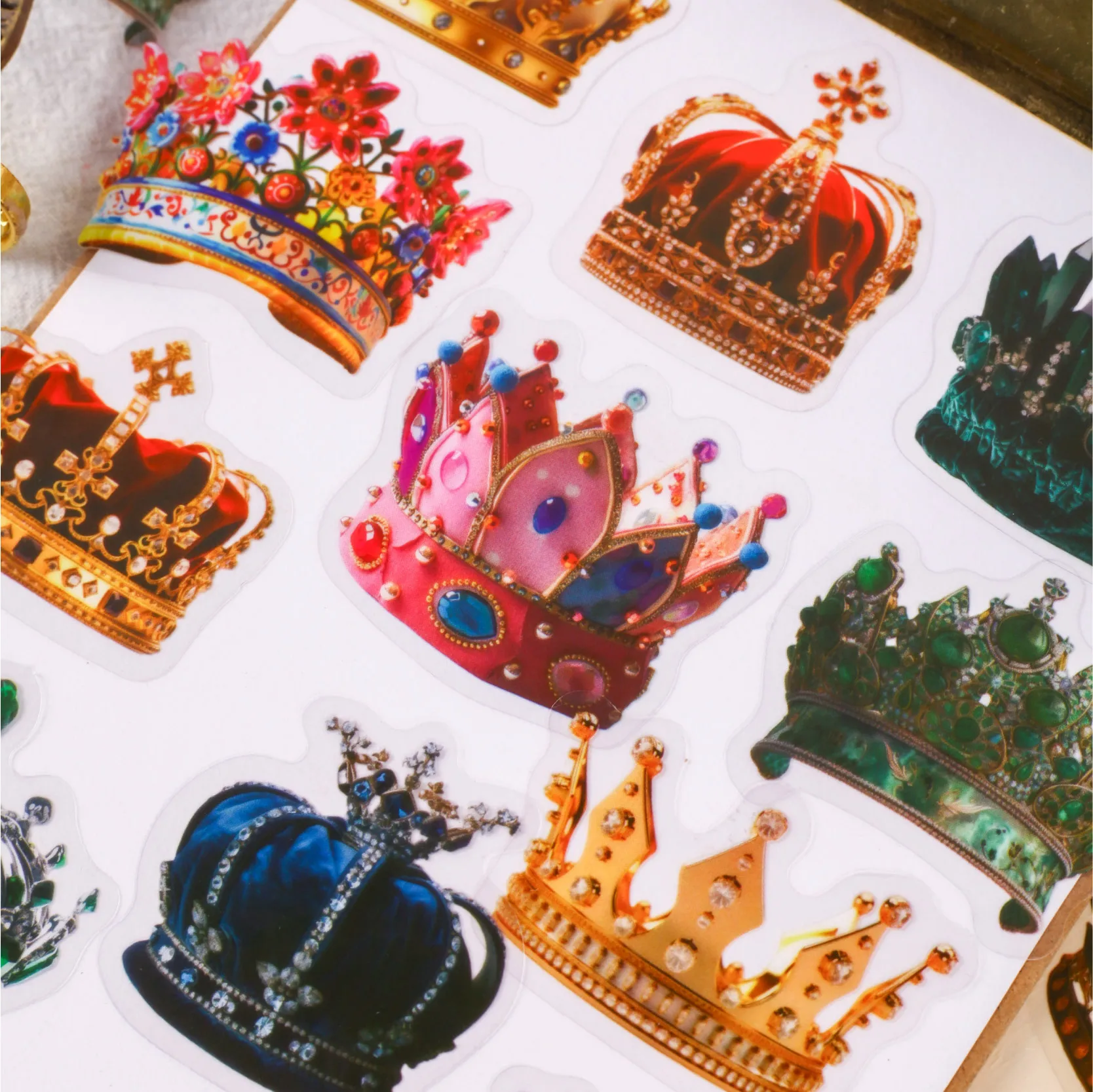 16 Stück PET-Aufkleber der Crown-Serie, Collage mit kaiserlichem Kronen-Thema, dekorative Aufkleber für DIY, Scrapbooking, Tagebuch, Notizbuch, Dekor