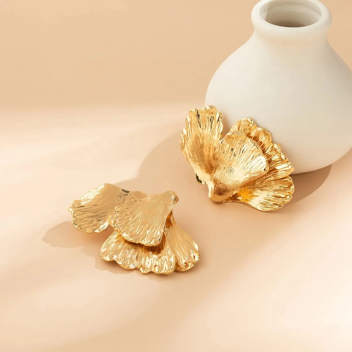 Goth Geometric Metal Petal Flower Stud Earrings for Women Fashion Statement Trendy Gold Color Piercing Earrings Y2K Accessories image 5