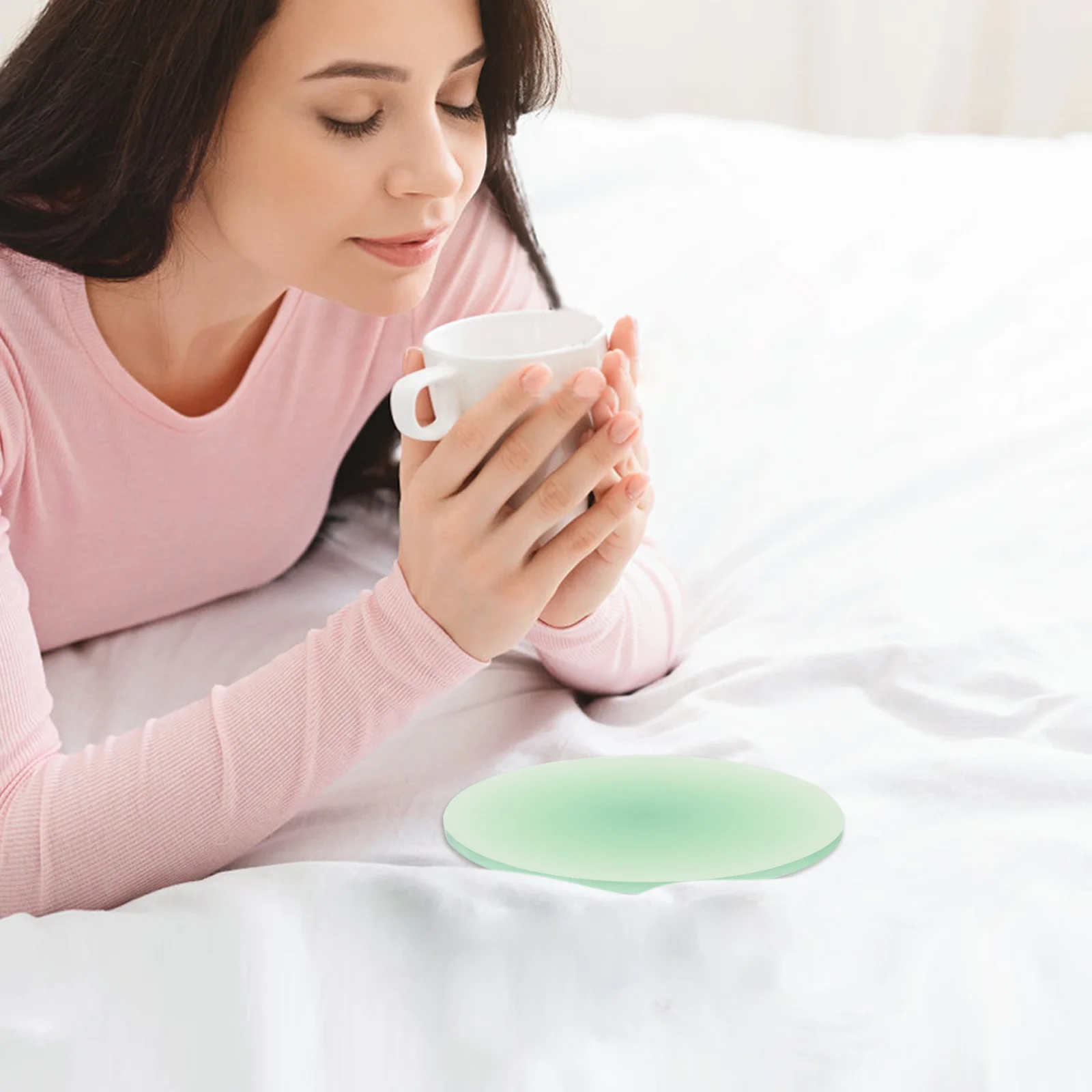 

4Pcs Gradient Color Acrylic Coaster Set Modern Stylish Drink Pads Insulated Mug Mat for Desk Dining Room Restaurant Decorative