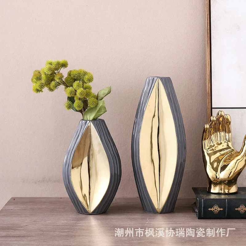 

Светлая керамическая ваза с гальваническим покрытием в скандинавском стиле, художественная посуда для цветов, модель для гостиной, прихожей, украшение для дома, орнамен