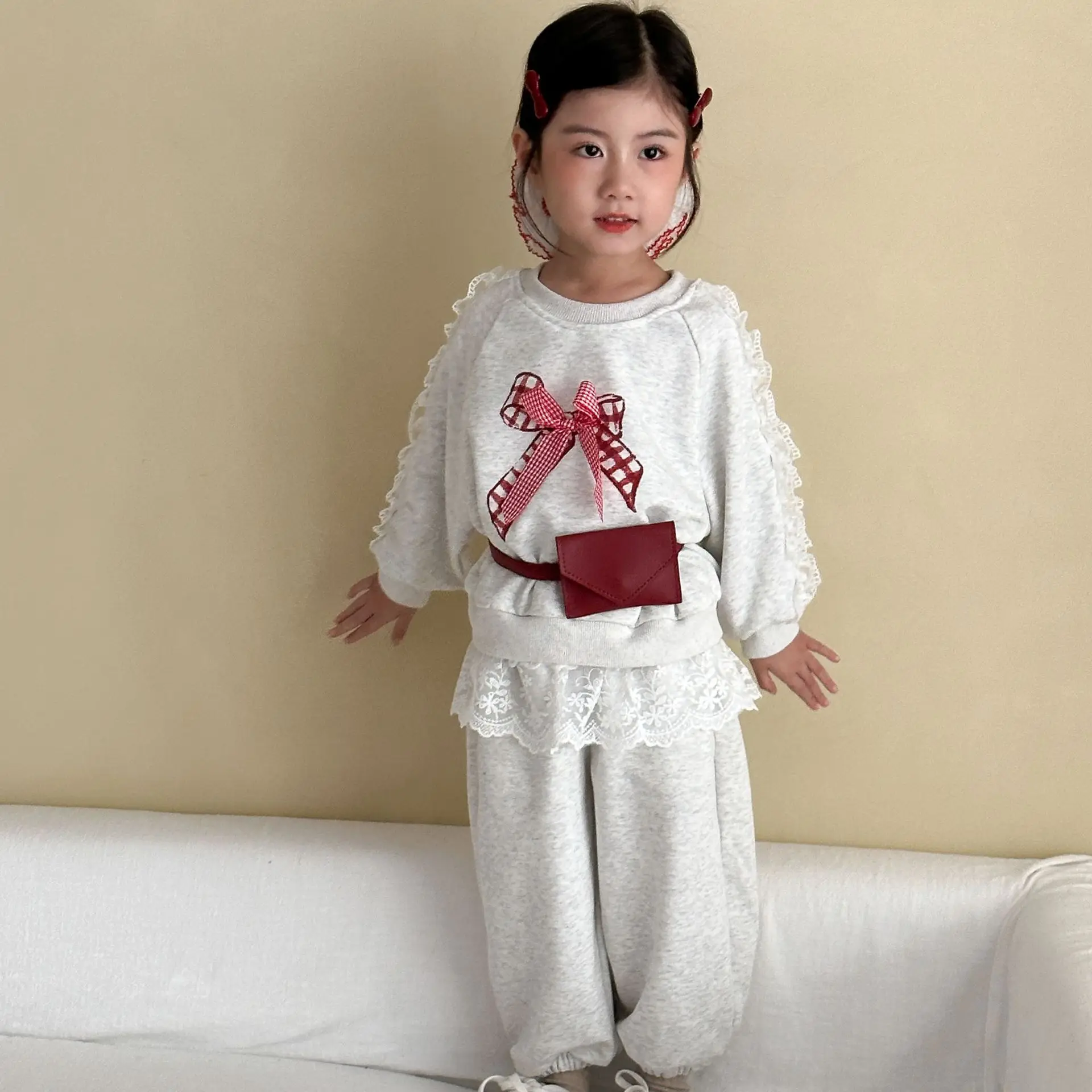 

New Autumn Girls Clothing Set Bow Decoration Hoodie and Lace Splicing Pants Children 2 Pcs Girls Hoodie Suit Sweet Sports Set
