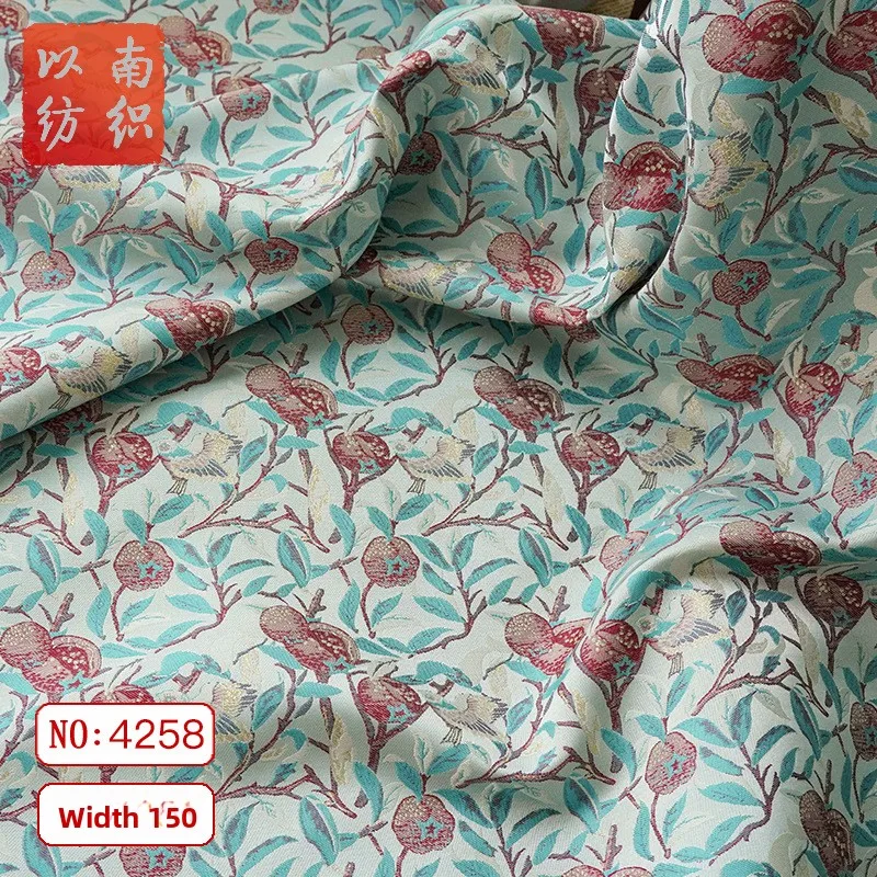 

Spring Autumn Metal Wire Jacquard Fabric for Dress Clothing Blanket Decorative Cloth Diy By The Meter Sewing Material