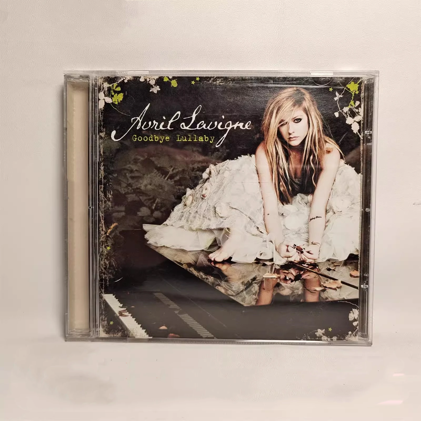 Classic Pop Rock Avril Lavigne Music CD Goodbye Lullaby Album Push Music Record Cosplay Walkman Car Soundtracks Box Party Music