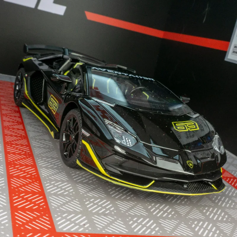 1:24 Lamborghini SVJ63 legering model auto ornamenten collectie trek akoestisch-optische speelgoed kan worden gegeven als cadeau aan vrienden