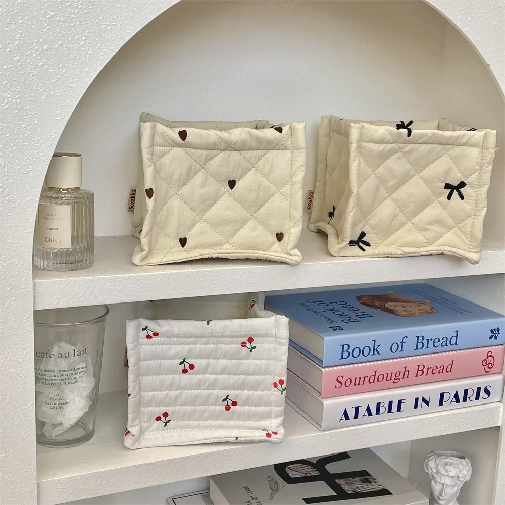 

Quilted Storage Basket Large Capacity Sundries Sweet Storage Box Desktop Storage Bag Finishing Basket