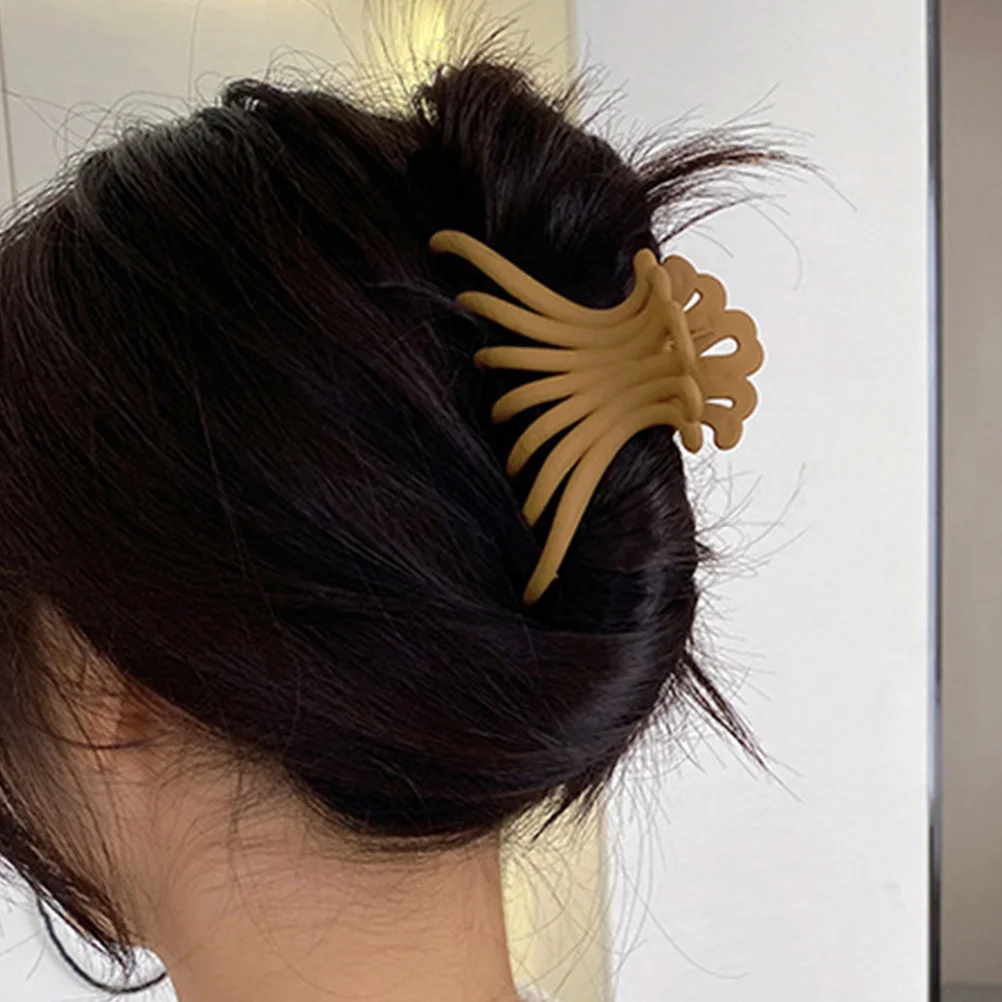 

6Pcs Jaw Hair Claw Clips Large Claw Clips Minimalist Design Durable Plastic Clamps for Thick Long Hair Daily Party Use