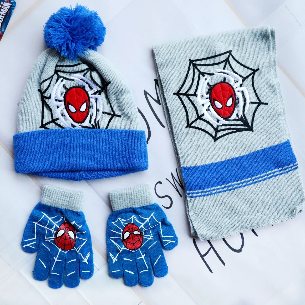 Autumn Winter Children Hat SpiderMan Classics Cartoon Scarf Hat Glove Warm knitted hat Boy Girl Cap Child Christmas Hat