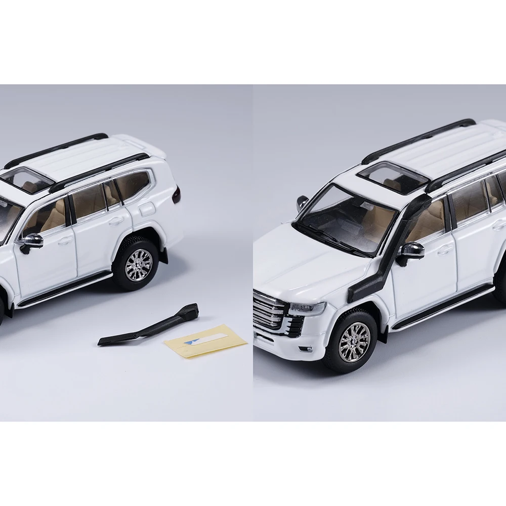 GCD 1/64 Toyota Land Cruiser LC300 Vintage Model Car Off-Road Vehicle Car Diecast Toy Station Vehicle with Display Box