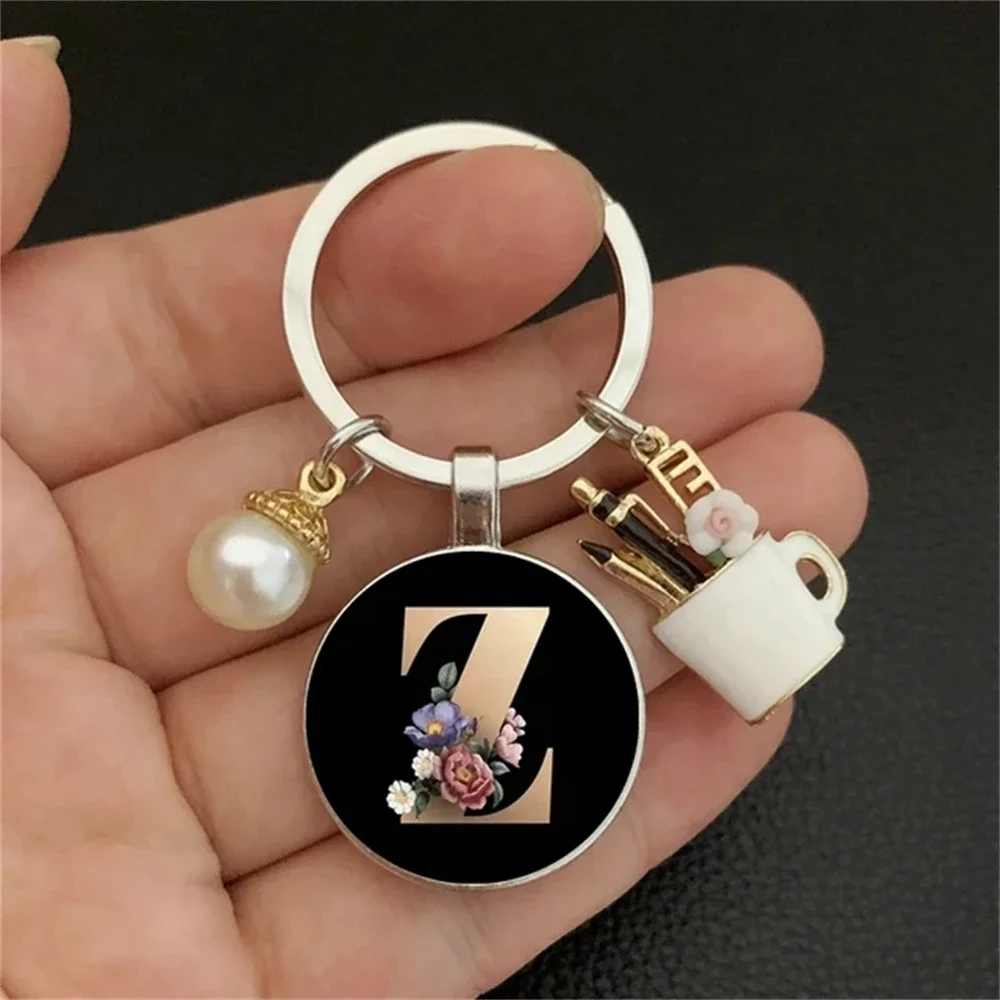 Initial Letter Keychains Car Keychain Key Ring Letter A-Z Keyrings Alphabet Letter Charm for Women Men Bag Ornaments Accessories