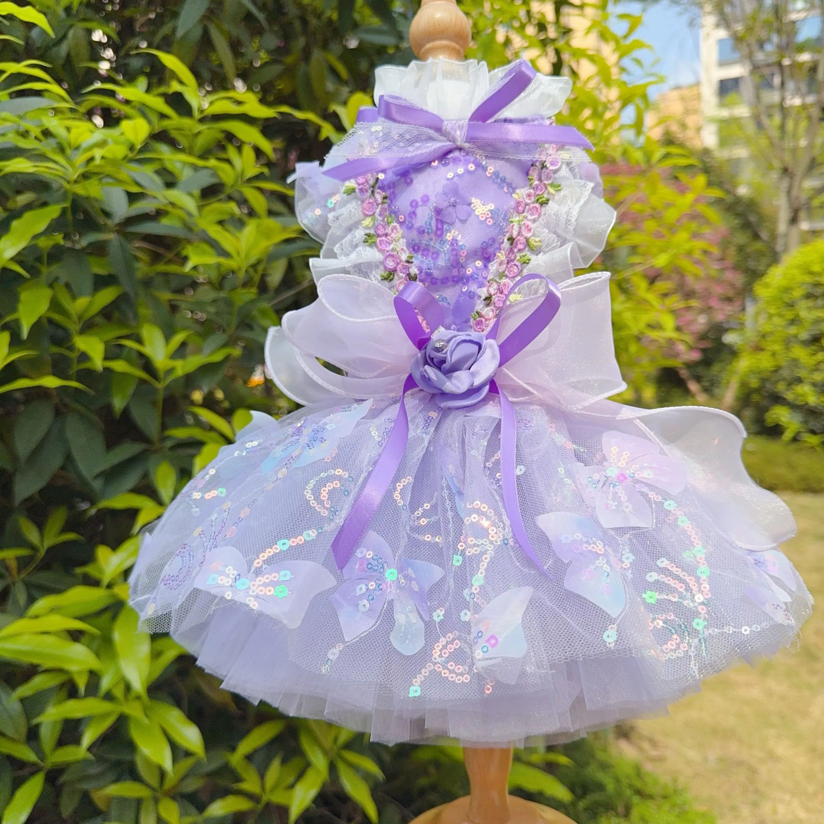 

Весенне-летние платья для собак в конфетных цветах, роскошные, ручной работы, с пайетками, кружевом и принтом, с бантом, для маленьких и средних собак.