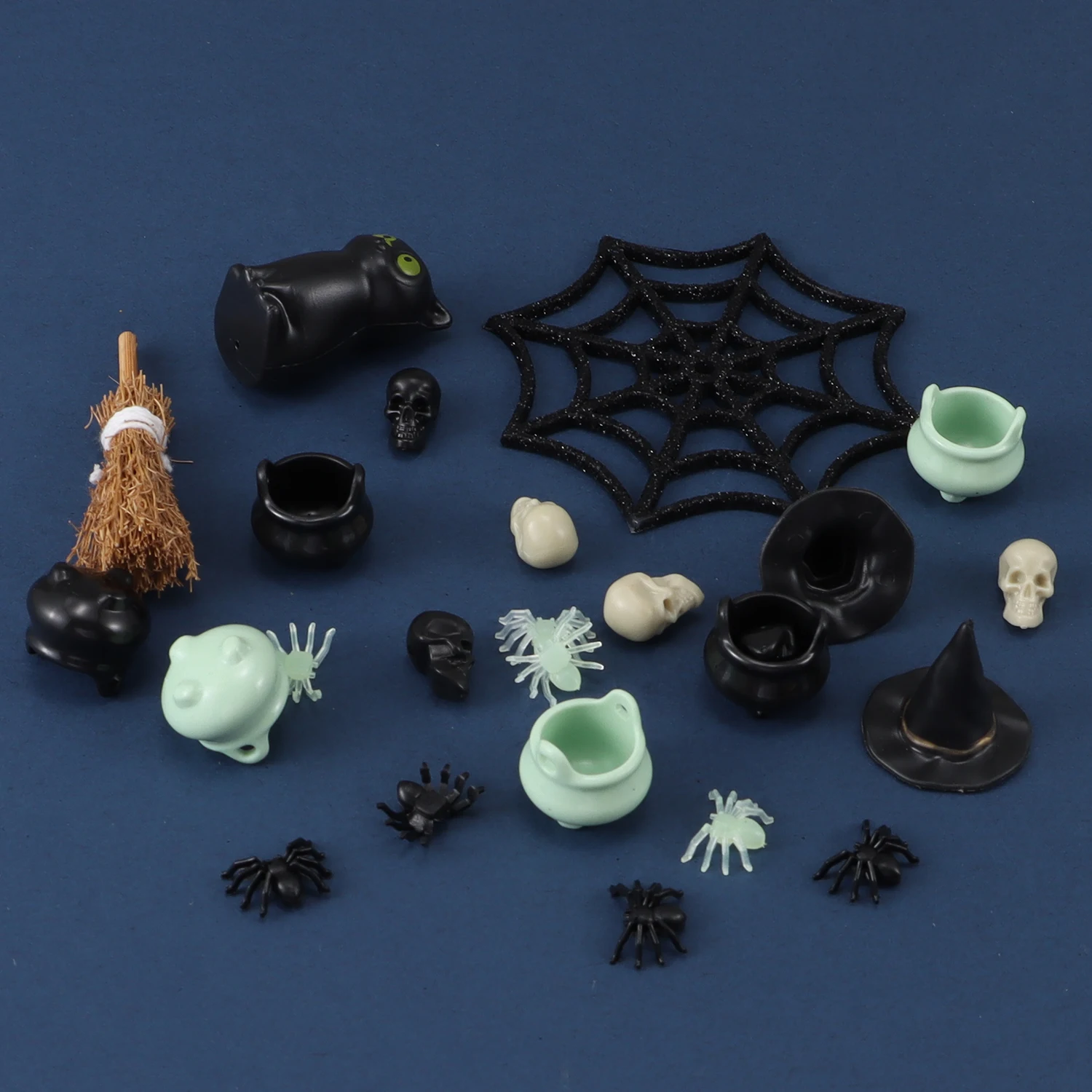 Halloween Party Charms Kit Wohnkultur Haus Miniaturen für Handwerk Zubehör Gläser Skelett Kopf Besen schwarze Katze Fledermaus kleines Spielzeug – Detail 1