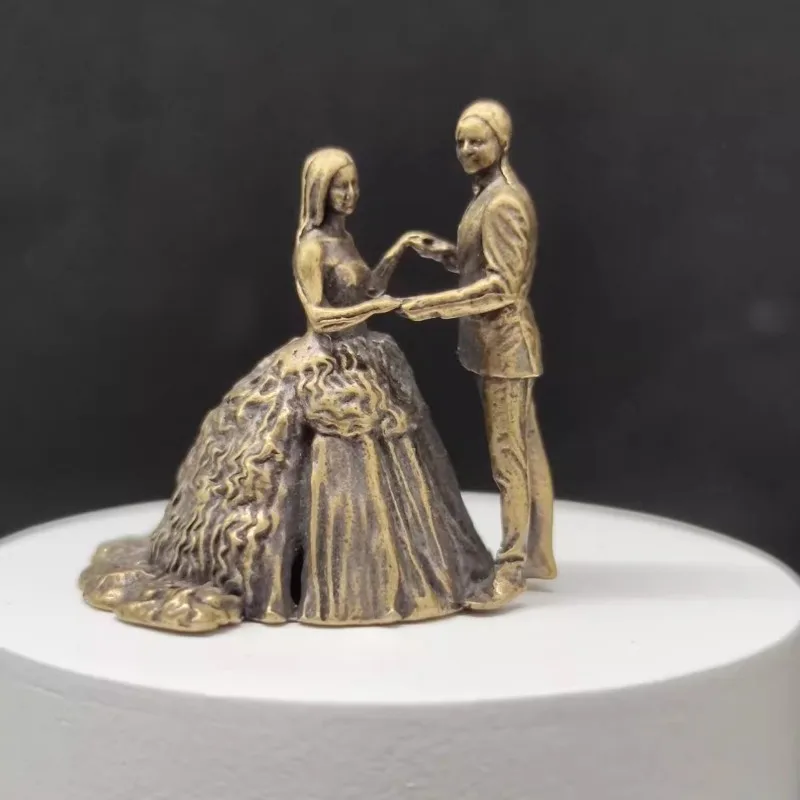 Wedding Scene Brass Micro Landscape Action Figures 1/64 Miniature Photographic Figure Ornament Accessories Wedding Gifts Model