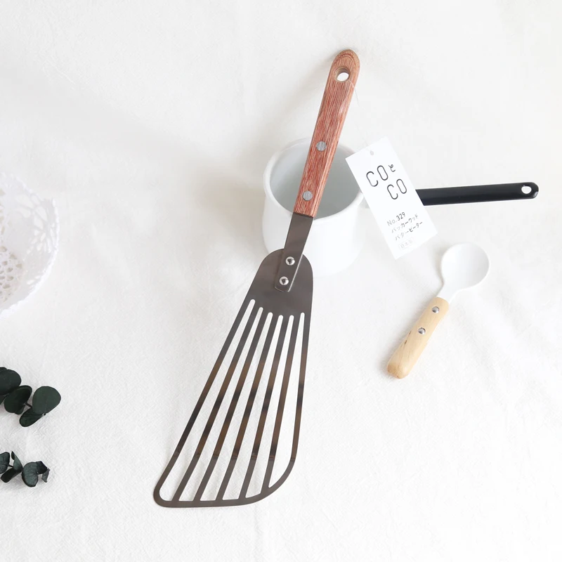 Stainless Steel Angled Spatula Wood Handle Pancake Turner Multi Purpose Kitchen Tool for Eggs Steak Cooking Baking