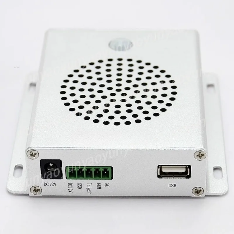 

Плеер с голосовым управлением и активацией по движению, для оповещения о безопасности на эскалаторах и учета прихода/ухода сотрудников.