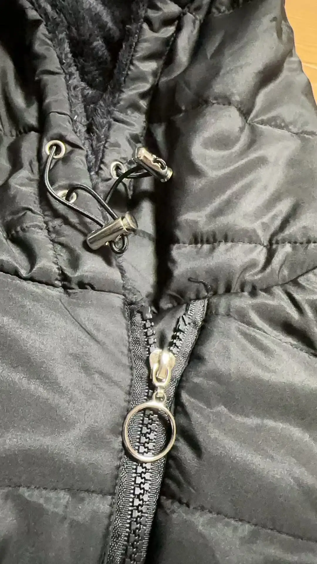 Nieuwe katoenen damesjas Warm Slim Fit Capuchon Halflange bovenkleding met lange mouwen Modieuze exportkwaliteit