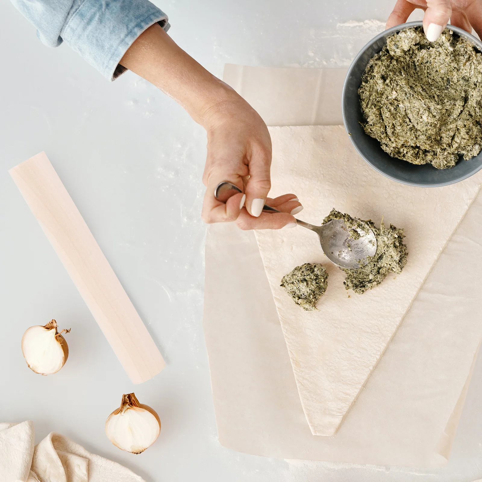 

Rolling Pin 16cm Wood Dough Roller for Dumpling Skin Maker Ganmian Stick Press Surface Kitchen Gadget