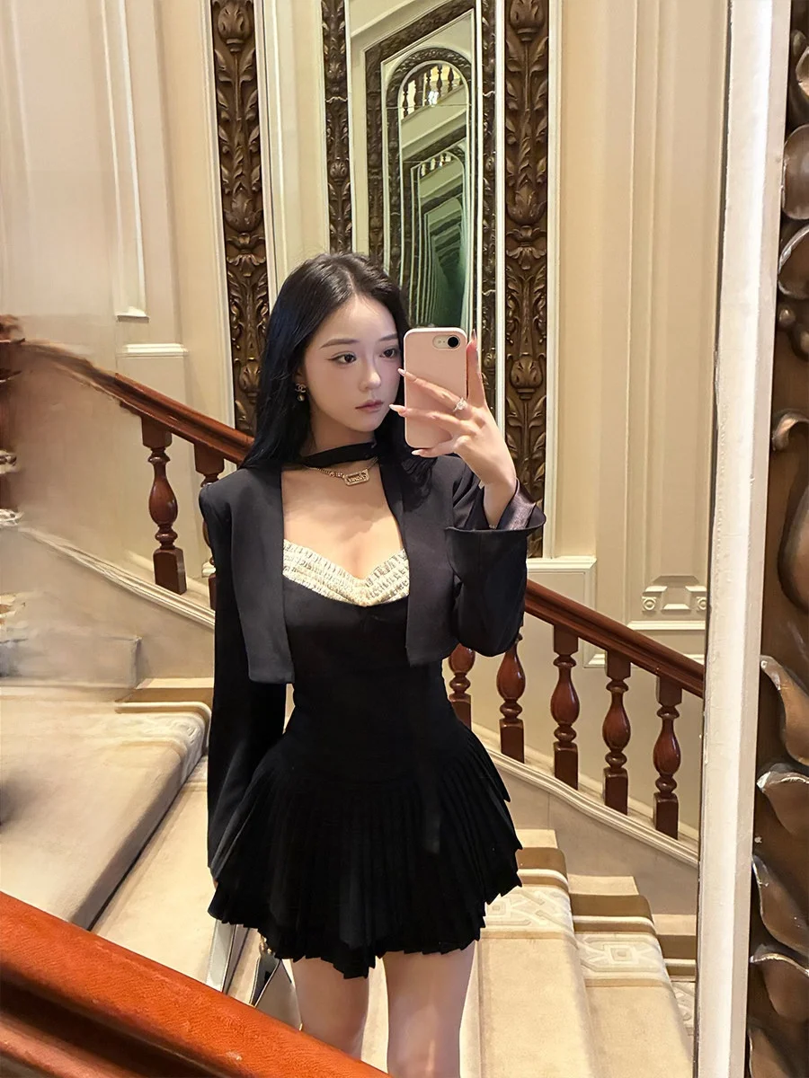 

Pure Desire Style Lace Trim Splice Plumpness Built-in Chest Pad Strap Vest Cherry Cream Mousse Polyester Fiber Women's Vest