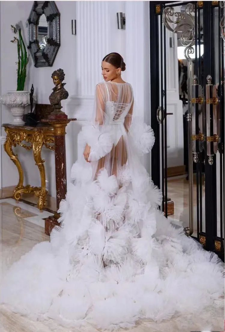 Ruffled Layered ผู้หญิงงานแต่งงานชุดวันหยุดดูผ่านฤดูใบไม้ผลินุ่ม Tulle พรหมชุดเจ้าสาว Robe Sheer แขนยาวชุดราตรี
