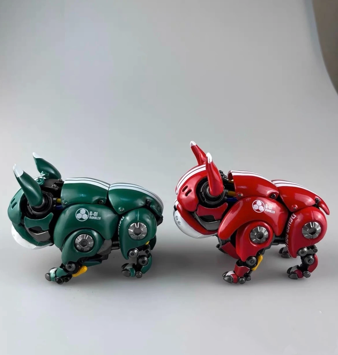 【Grote kortingen】KO HWJ RAMBLER Mechanische Bulldog Rood Groen Kleur Robot Hond KO Versie Decoratie Action Figure