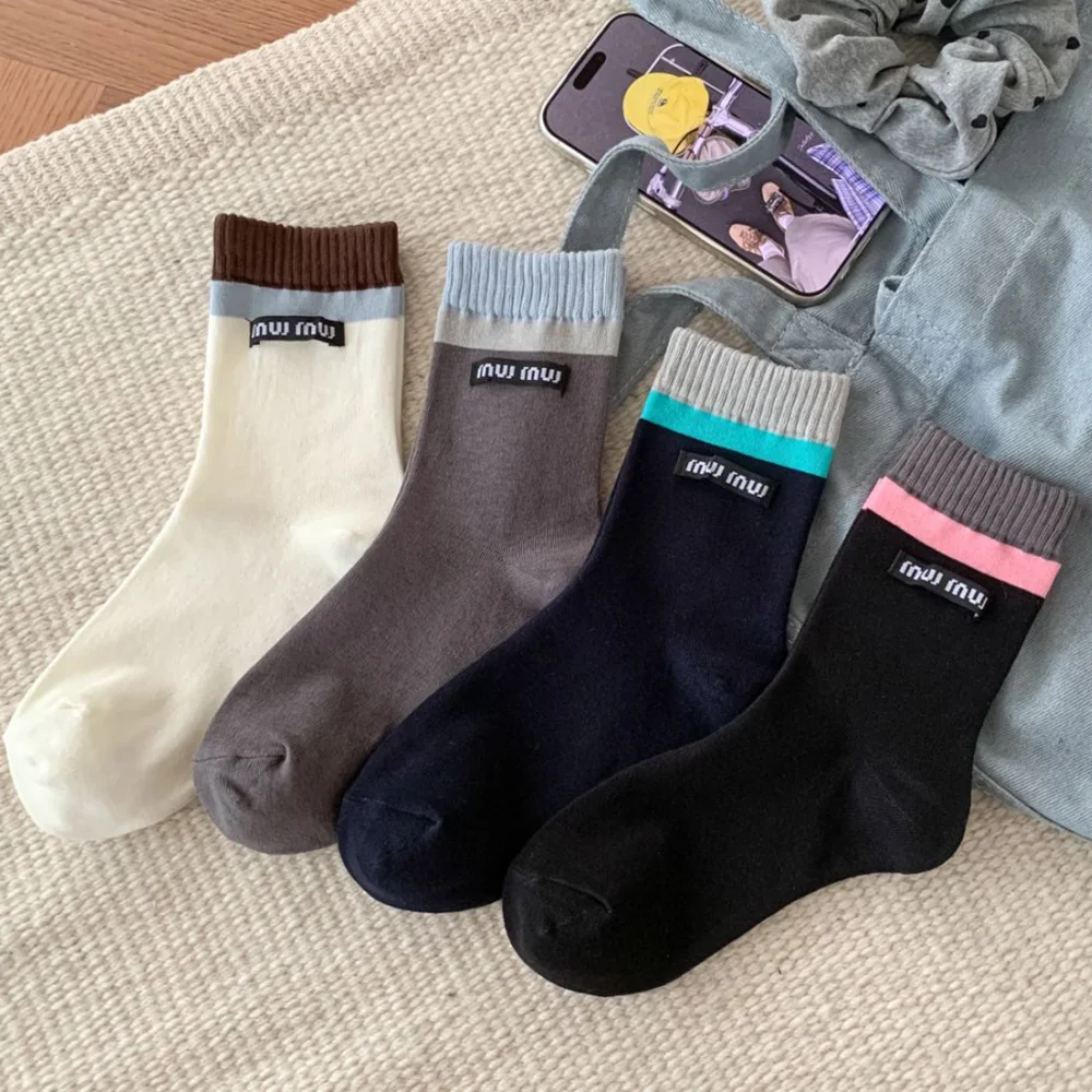 

Women's Fashion Letter Embroidered Socks Middle Tube Autumn Winter Casual Daily Wear Foot Socks Woman