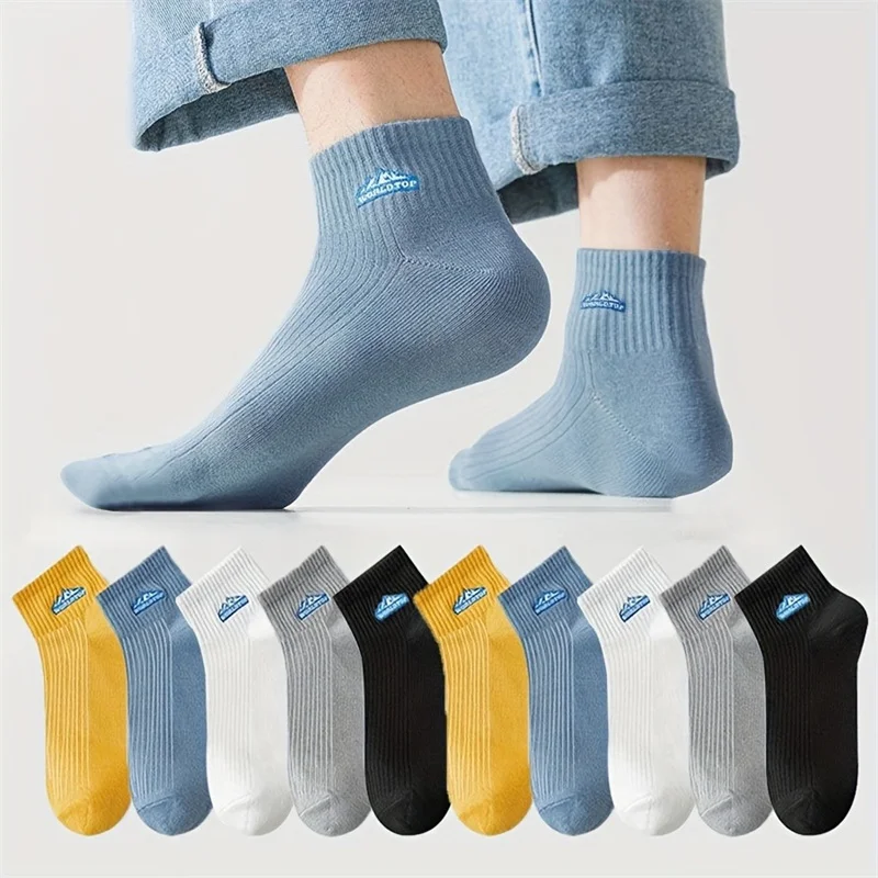 5 Pairs Men\'s Snow Mountain Letter Socks, Comfortable And Breathable Low Cut Casual Ankle Socks, Suitable For Daily Travel Wear