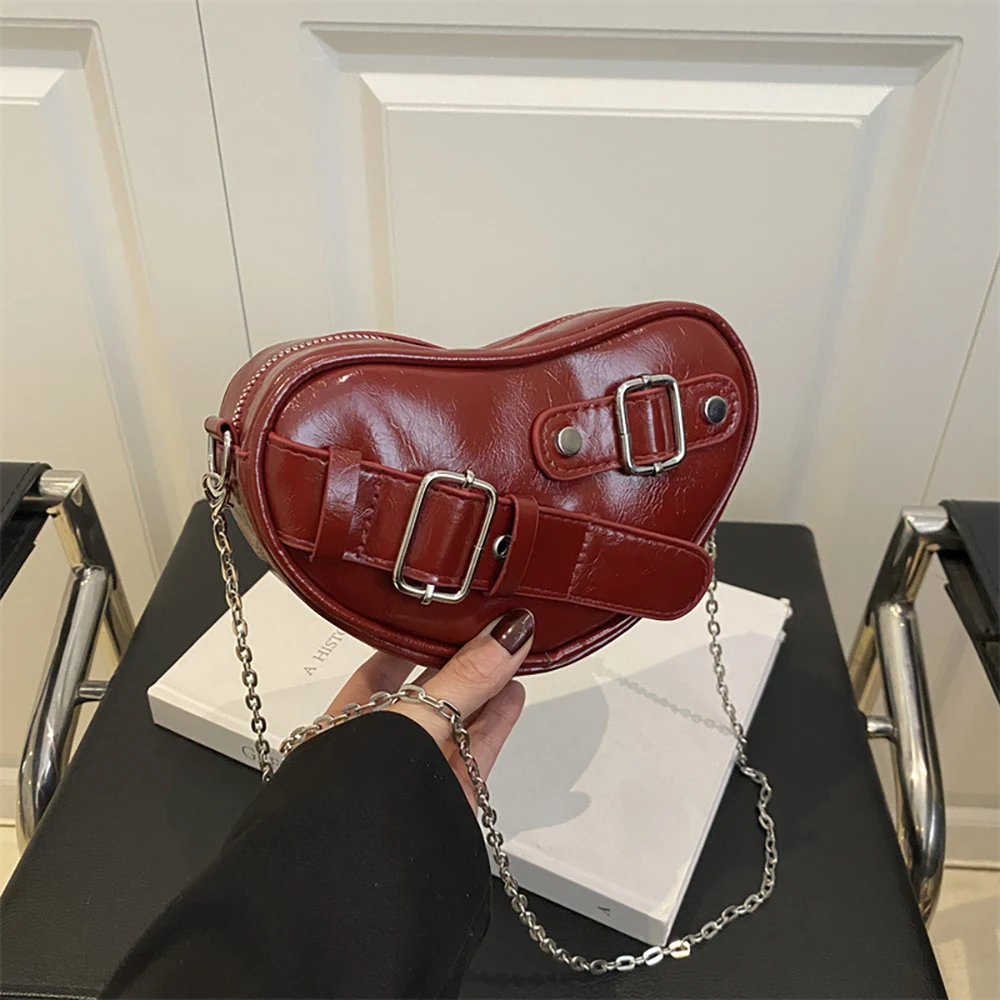 

Women Fashion Heart Shaped Shoulder Bags 2025 New Punk Style Motorcycle Chains Small Crossbody Bag Creative Mini Handbag