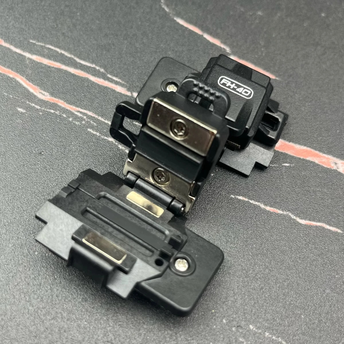 INNO IFS-15/15M/55/55M/V3/V5/V7 الألياف الانصهار جهاز الربط ثلاثة في واحد تركيبات FH-40 الانصهار جهاز الربط مشبك كابلات