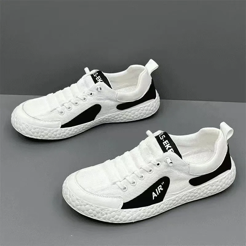 New Lightweight Breathable Mens Mesh Sneakers Summer Soft Flat Bottom Man Casual Shoes Versatile Trendy Youth Board Canvas Shoes