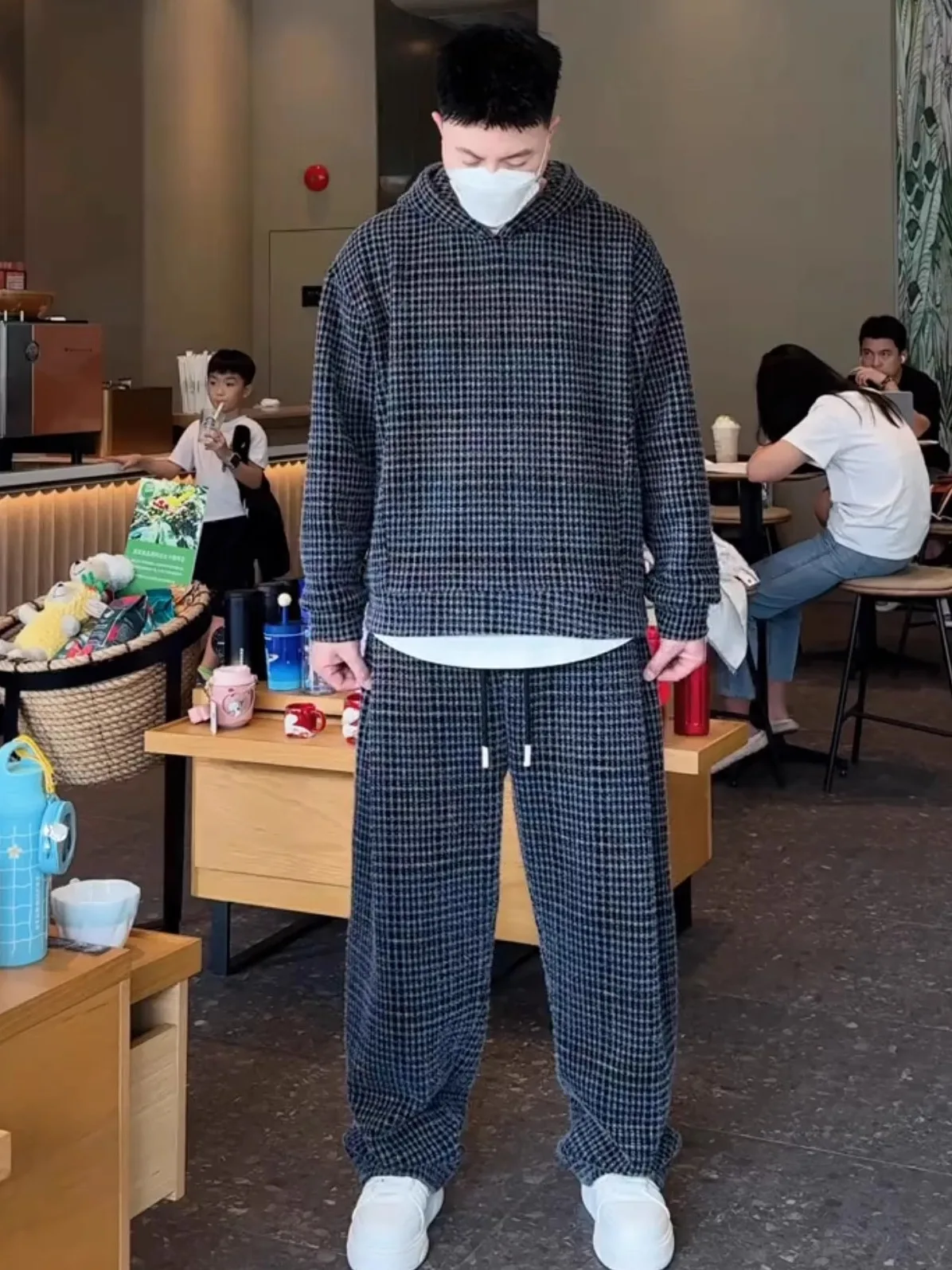 

Мужской повседневный теплый комплект с капюшоном, широкие брюки, толстовка, комплект из двух предметов, осенне-зимний спортивный роскошный удобный комплект