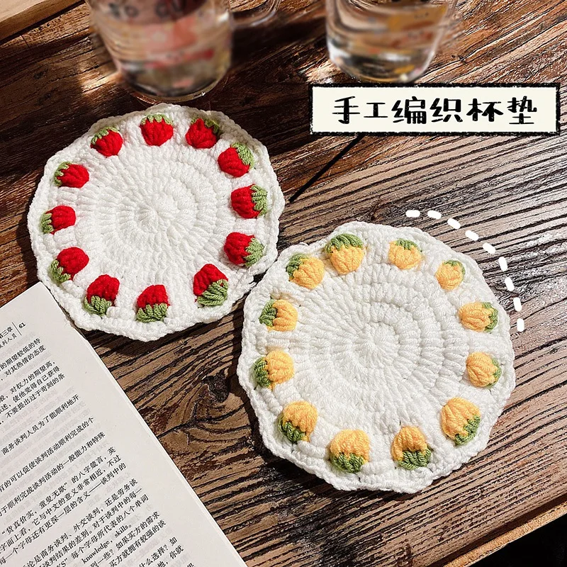 Knitted Strawberry Coaster Round Table Mat Pad Placemat Tea Coffee Cup Pad Handmade Crochet Cup Mat Wedding Kitchen Table Mat