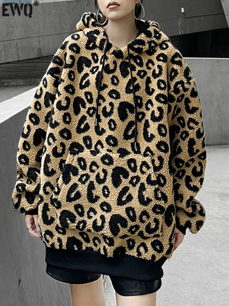 [EWQ] American Leopard Print Hooded Long Sleeve Lamb Wool Sweatshirt Loose Women Winter Thick Pullover Tops 2024 Autumn 16O2950