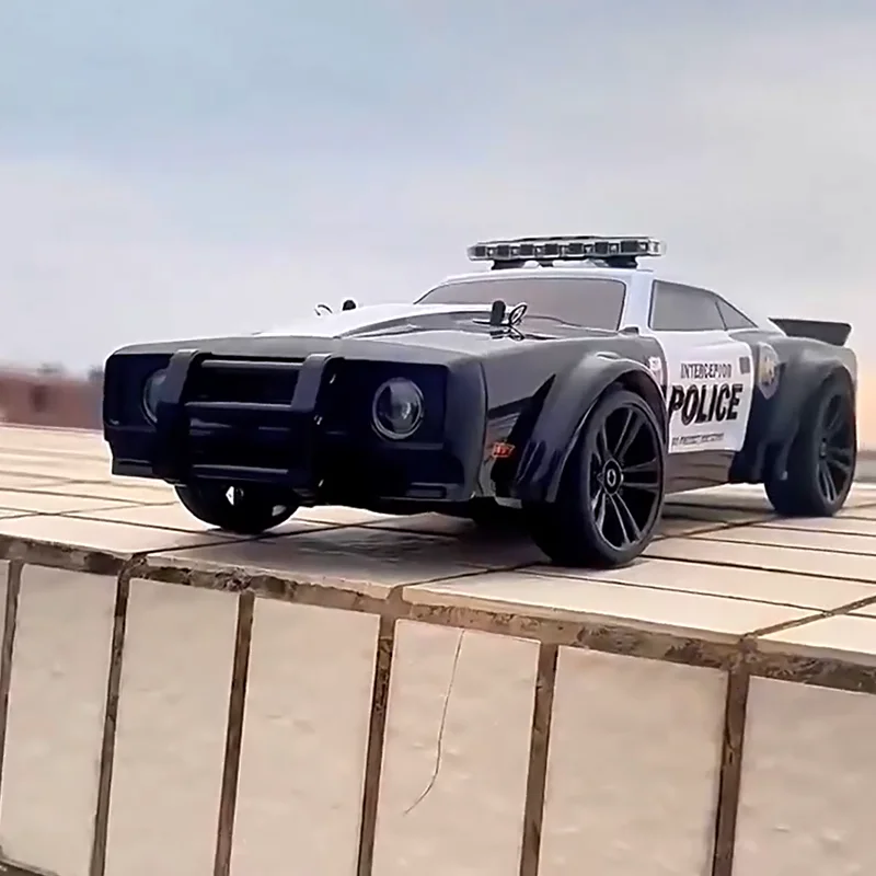 Pinecone Forest Model Sg-1614 Simulation Four Wheel Drive Muscle Police Car Rc Remote Control Car Electric Brushed Drift Car Toy