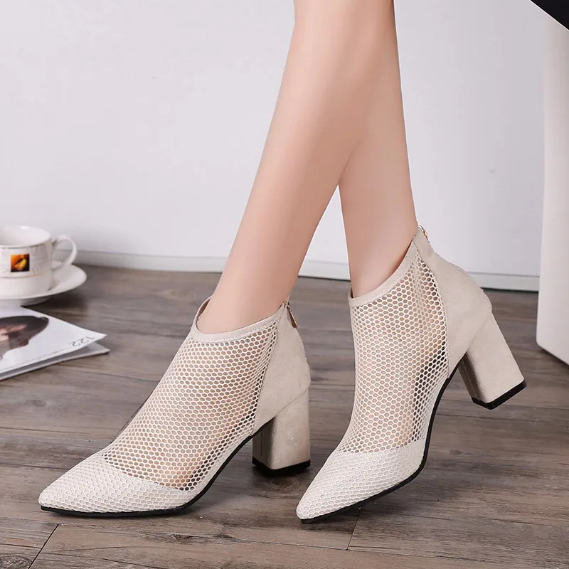 2023 Spring and Summer Mesh Hollow Sandals Boots Women\'s Pointed Toe All-match Thick Heels Medium High Heels New Ladies Sandals