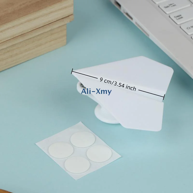 

Новые автомобильные украшения в виде бумажных самолетиков (1/2/5 шт.), креативные инерционные игрушки для центральной консоли автомобиля в форме самолета